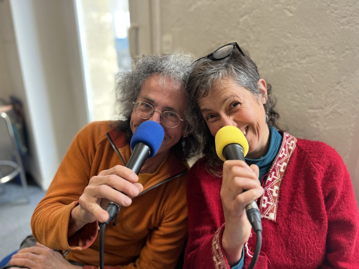 Magalie et Poï, Clownsinade à Bagas
