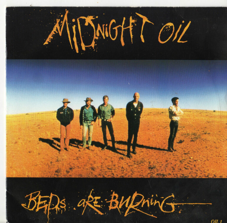 Beds Are Burning de Midnight Oil