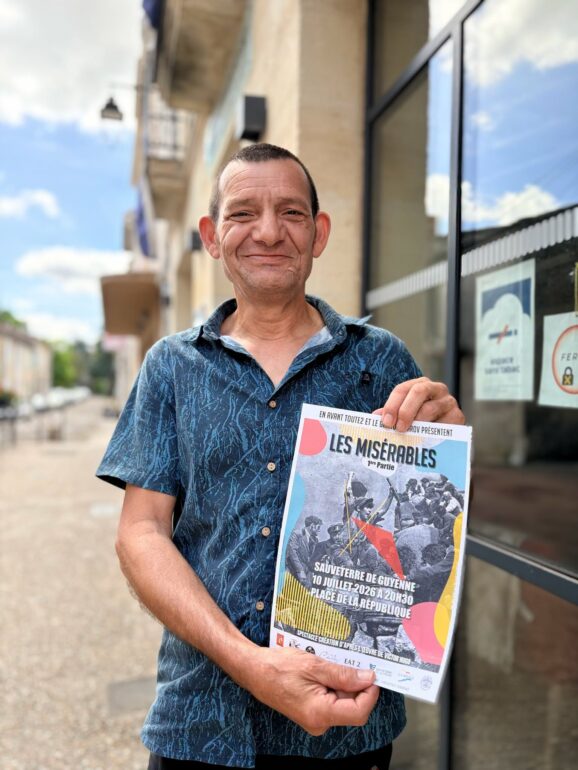 Franck Assemat raconte à Radio Entre-Deux-Mers sa création musicale des Misérables, portée par Le Grand Kabarov à Sauveterre, La Réole et Saint-Macaire.