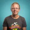 Damien Grouhel assure la technique et la réalisation du « 5 à 7 du vendredi » sur Radio Entre-deux-Mers, 98.4 FM.