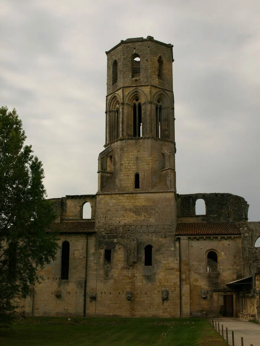 Vestiges de l'abbaye de La Sauve-Majeure à La Sauve, en Gironde